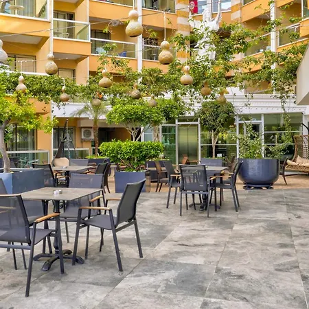Tac Premier & Resort 4*